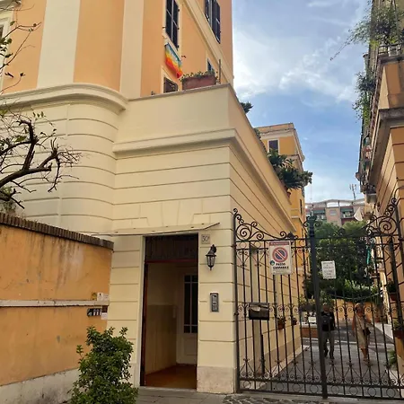 Steph And Lorenzo's Place Διαμέρισμα *